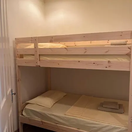 Theodoros Apt.22 * פאראלימני